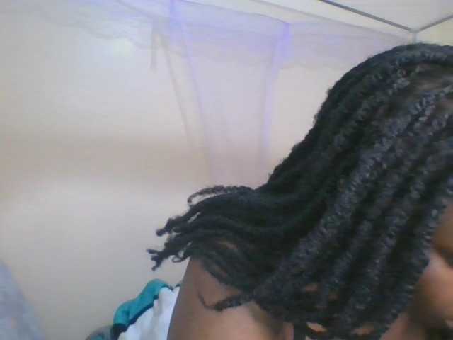 Busty-Barbie webcam bongacams model stream image