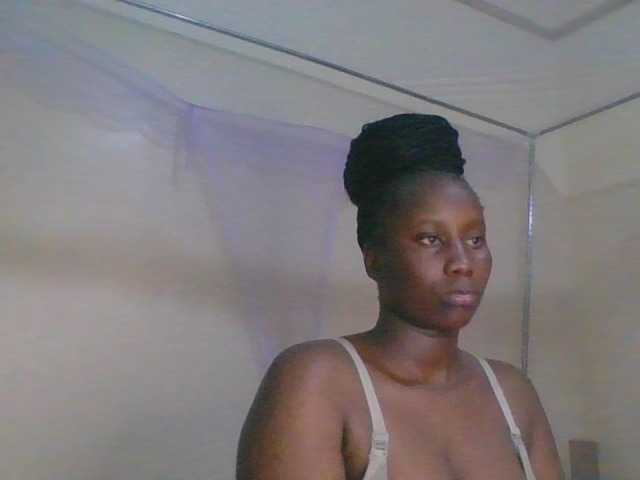 Busty-Barbie webcam bongacams model stream image