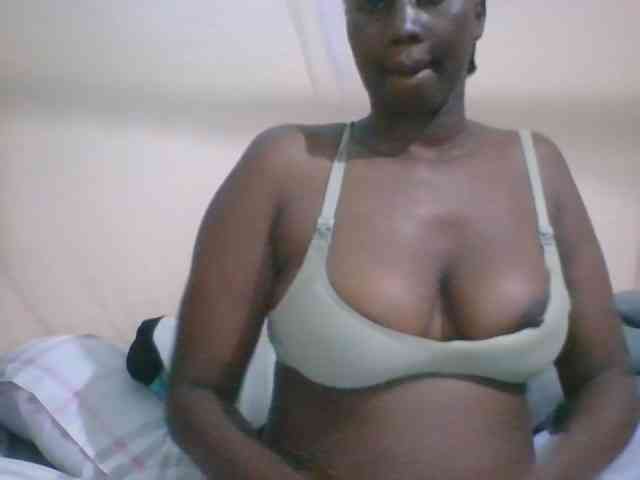 Busty-Barbie webcam