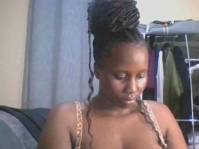 Busty-Barbie Busty-Barbie