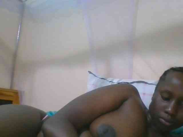Busty-Barbie webcam