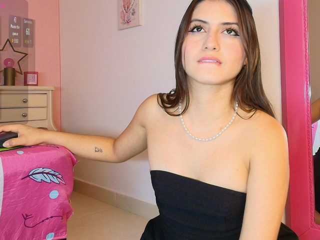 Lilith-rouse live cam profile