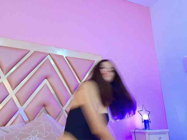 Lilith-rouse webcam