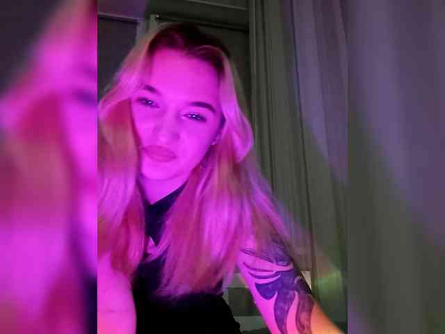 kristibiz webcam