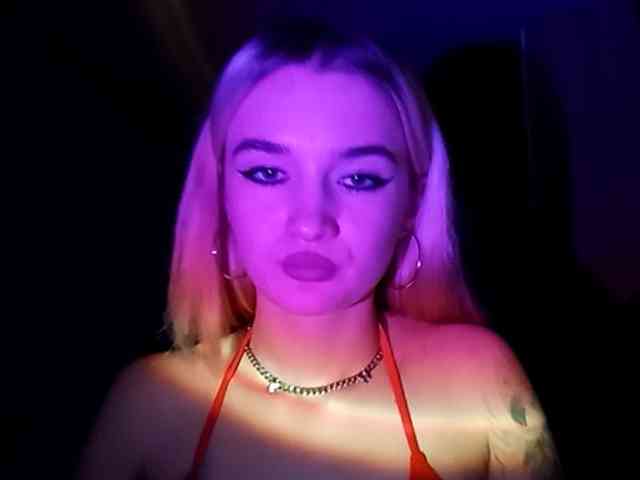 kristibiz webcam