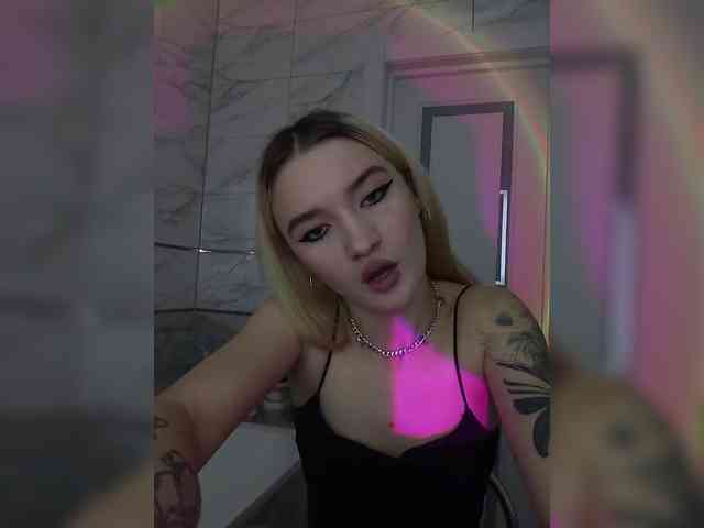 kristibiz webcam
