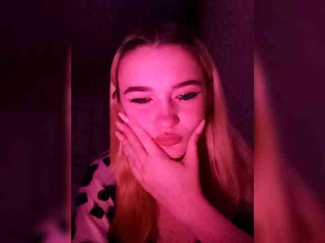 kristibiz webcam