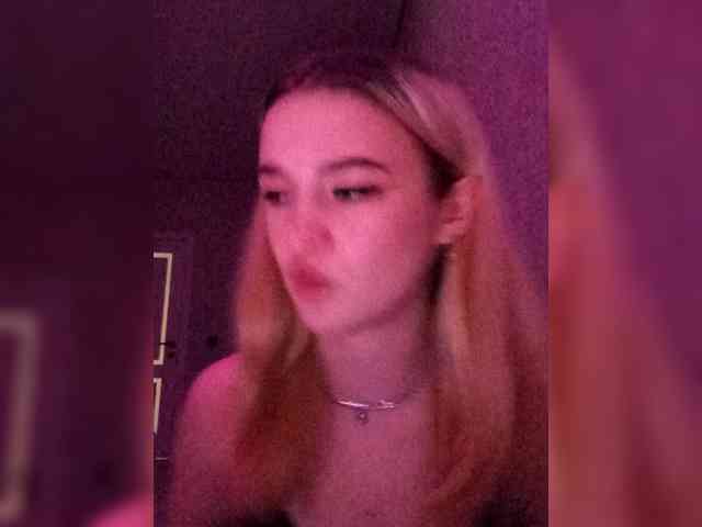 kristibiz webcam