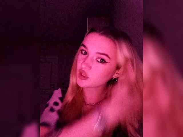 kristibiz webcam