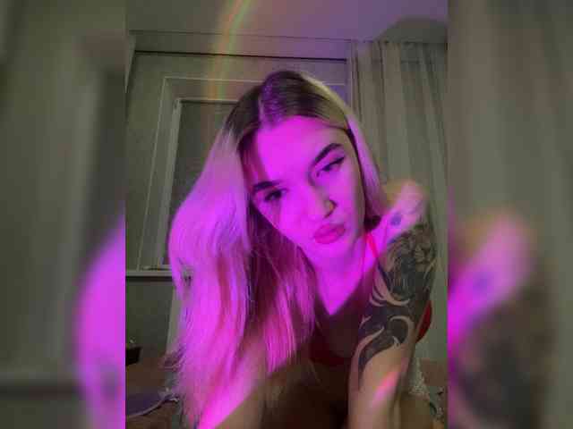 kristibiz webcam