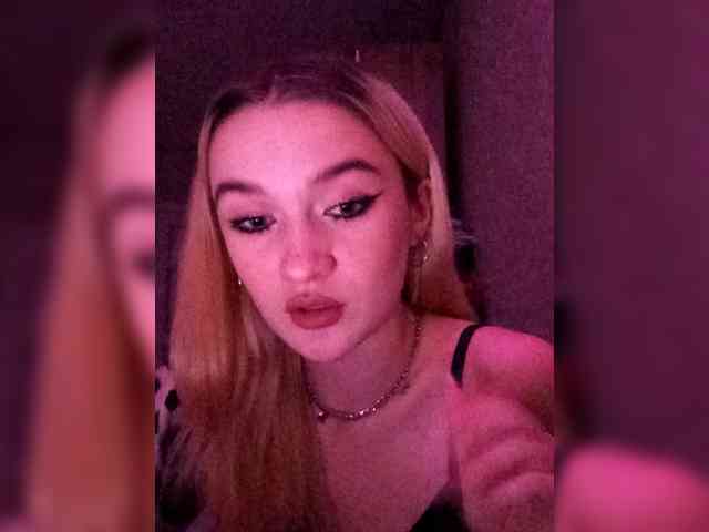 kristibiz webcam