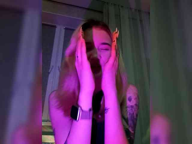 kristibiz webcam