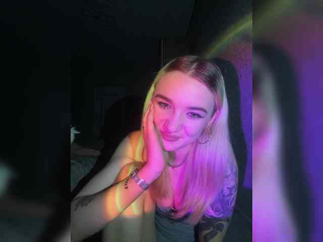 kristibiz webcam
