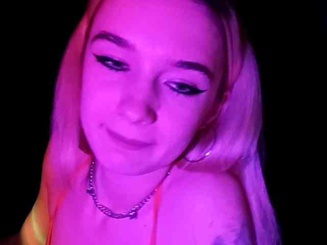 kristibiz webcam