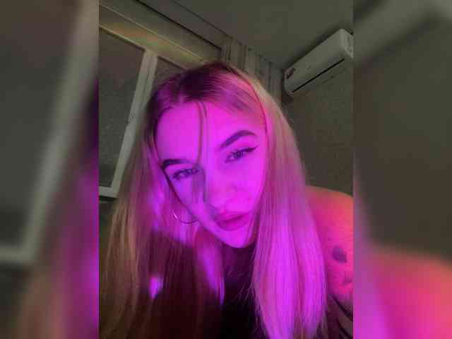 kristibiz webcam