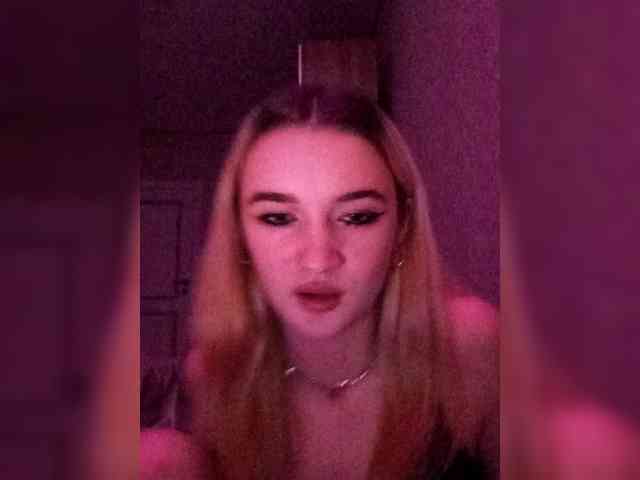 kristibiz webcam