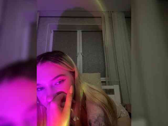 kristibiz webcam