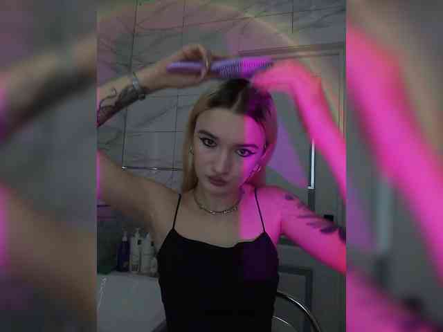 kristibiz webcam