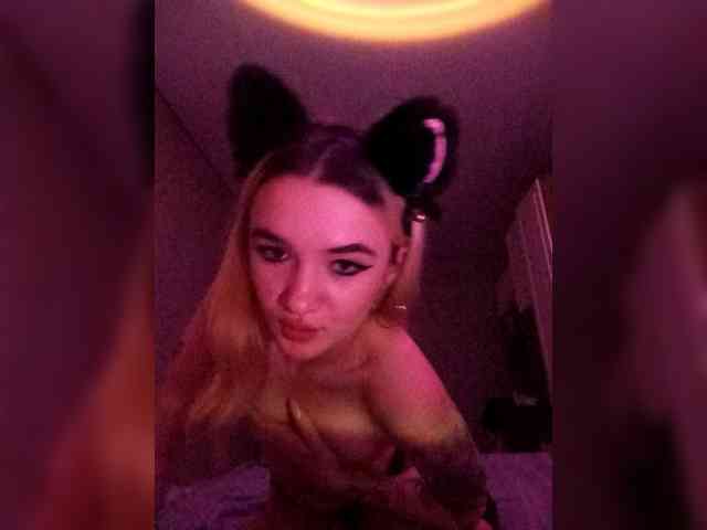 kristibiz webcam