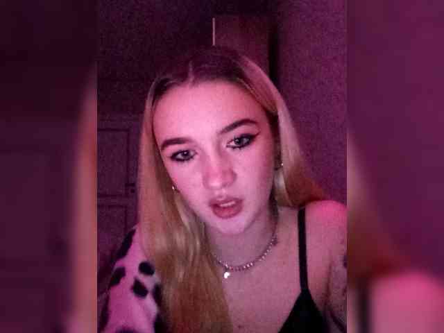 kristibiz webcam