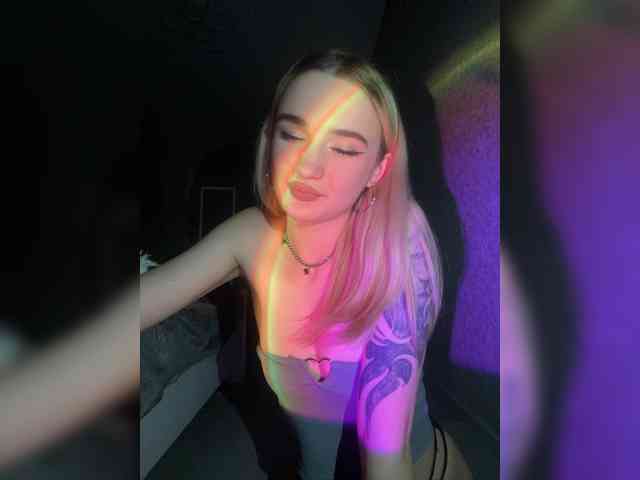 kristibiz webcam