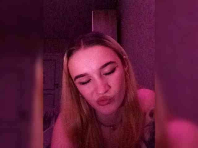 kristibiz webcam