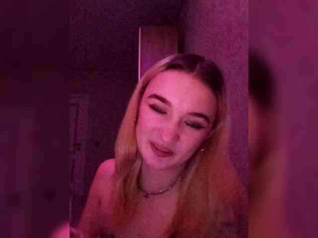 kristibiz webcam
