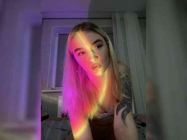kristibiz webcam