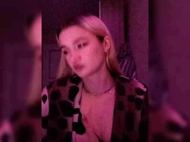 kristibiz webcam