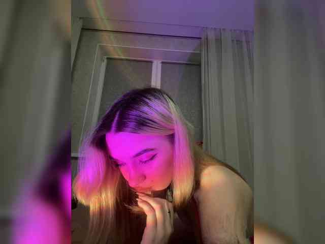 kristibiz webcam