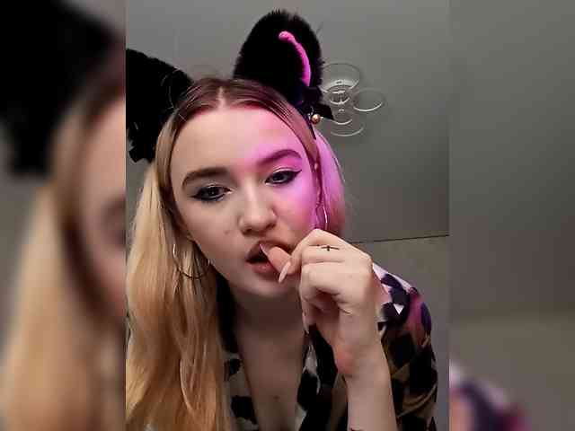kristibiz webcam
