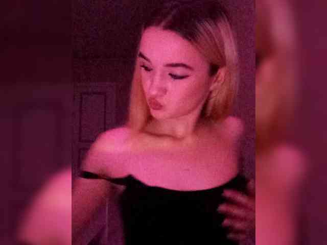 kristibiz webcam