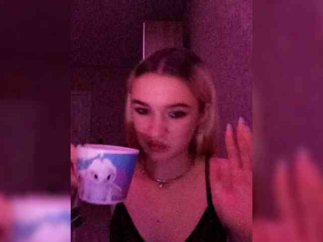 kristibiz webcam