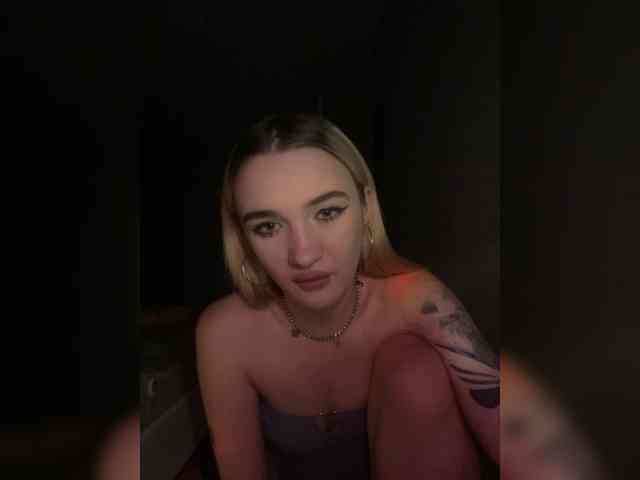 kristibiz webcam