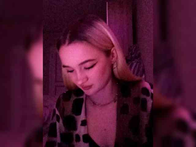 kristibiz webcam