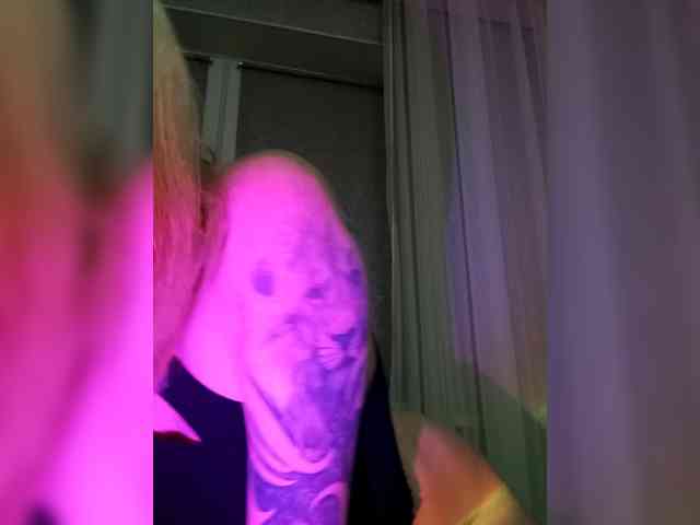 kristibiz webcam