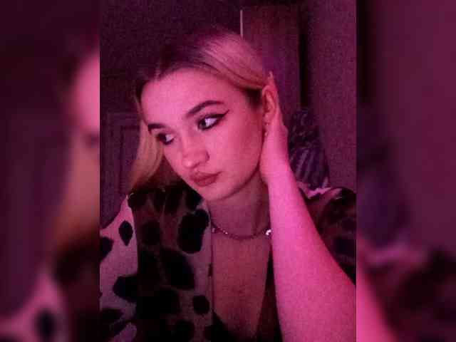 kristibiz webcam