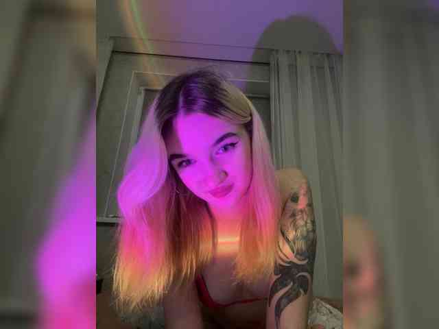 kristibiz webcam