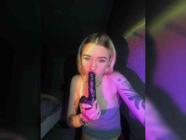 kristibiz webcam