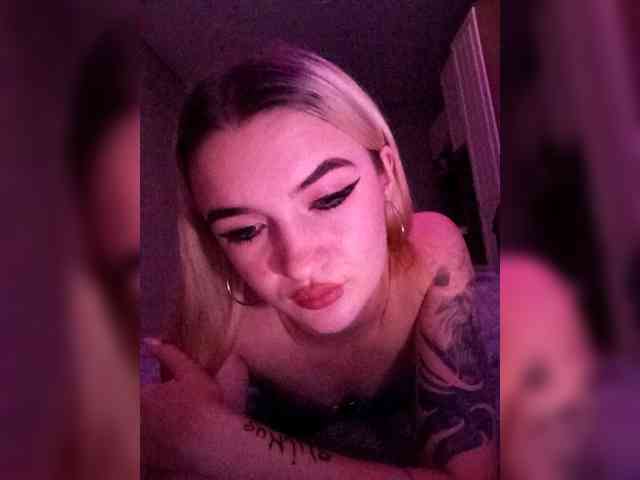 kristibiz webcam