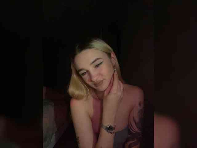 kristibiz webcam
