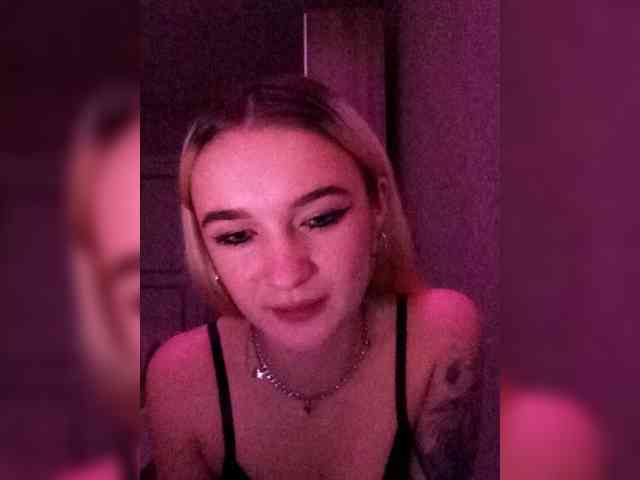 kristibiz webcam