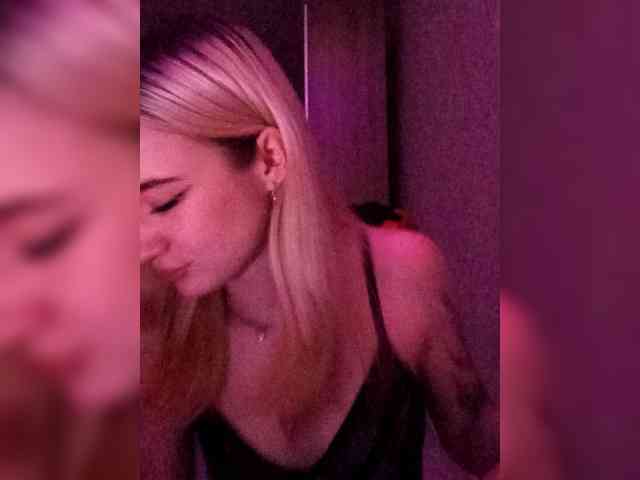 kristibiz webcam