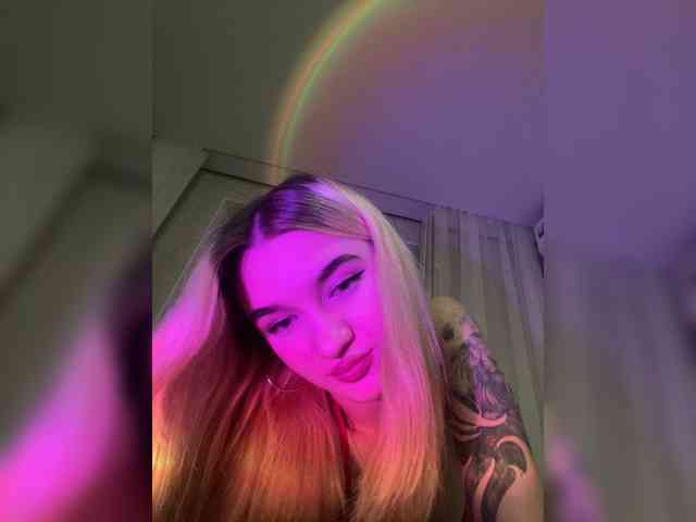 kristibiz webcam
