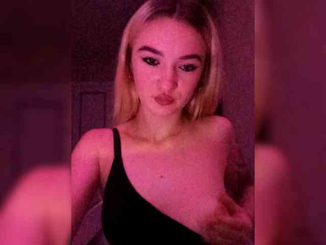 kristibiz webcam