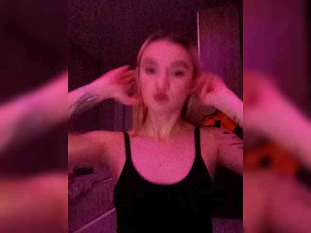 kristibiz webcam