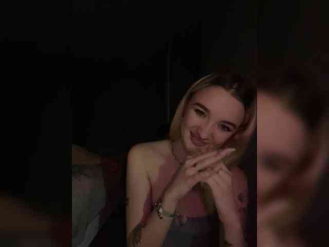 kristibiz webcam
