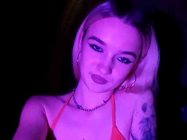 kristibiz webcam