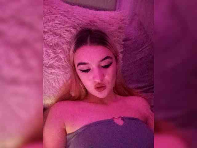 kristibiz webcam
