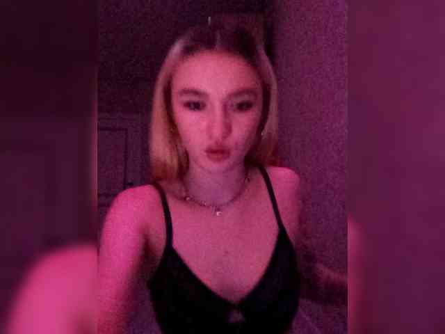 kristibiz webcam